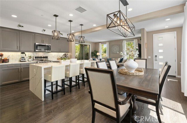Building Photo - 136 Cadence