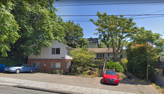 Building Photo - 5510 25th Ave NE