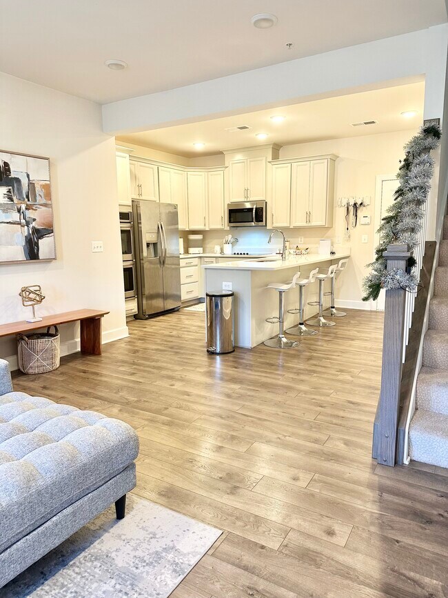 Foto del edificio - 10338 Ratcliffe Trl