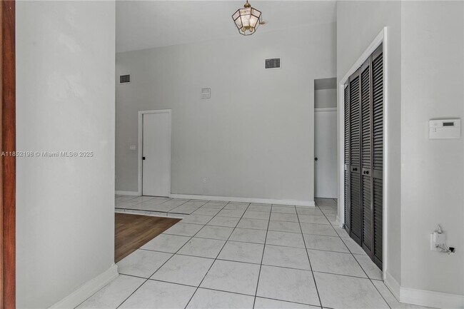 Building Photo - 17900 SW 77th Ave