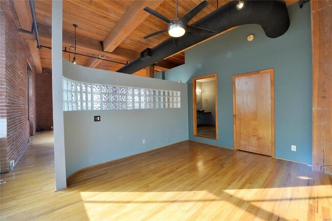 Building Photo - 507 N 13th St