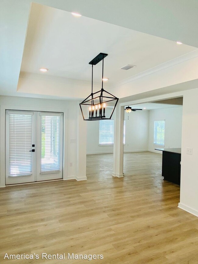 Building Photo - 4 br, 2.5 bath House - 4668 Casablanca Drive