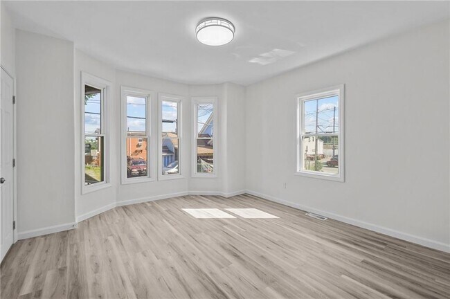 Foto del edificio - 12 Florence St