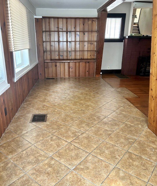 Foto del edificio - 1106 N Hickory St