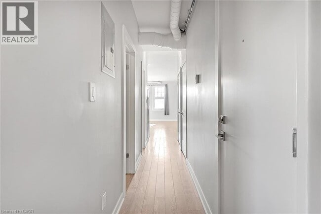 Photo du bâtiment - 657 Barton St E