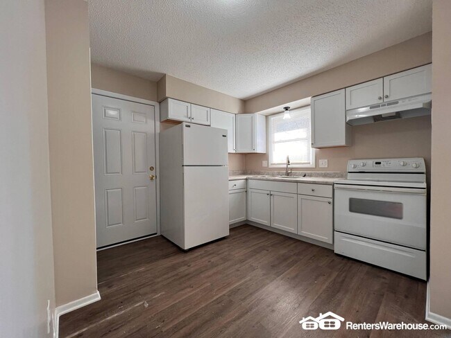 Foto del edificio - 3012 Raccoon St