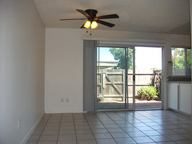 Building Photo - 7648 La Mancha Way