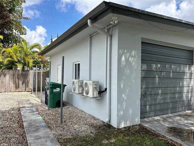 Foto del edificio - 6501 SW 34th St