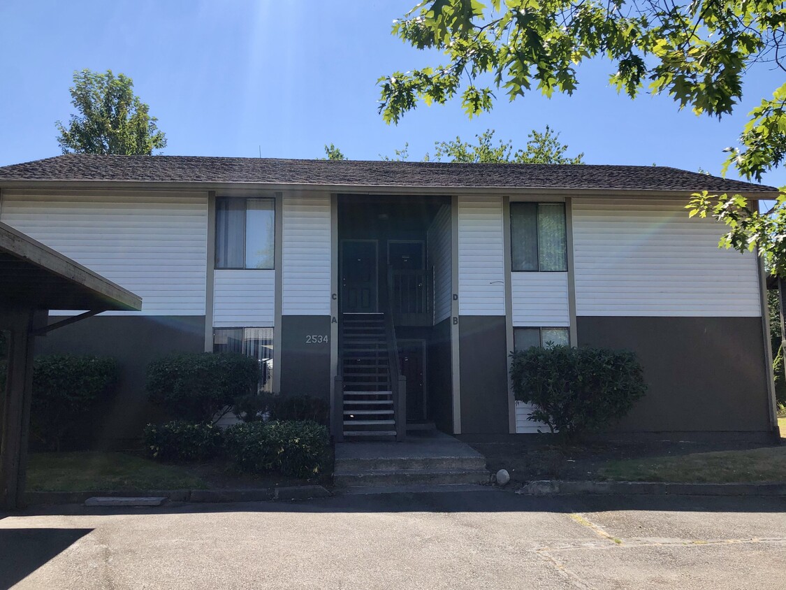 Primary Photo - 2534 Warner Ave