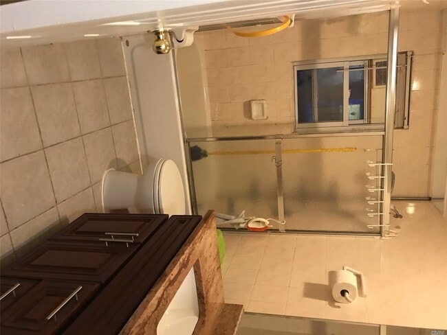 Foto del edificio - 77-31 Parsons Blvd