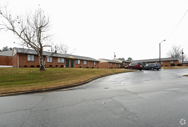 Building Photo - Biltmore Hills Apartments