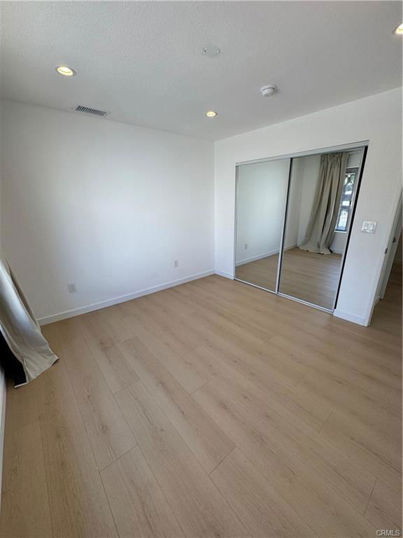 Foto del edificio - 221 S Gale Dr