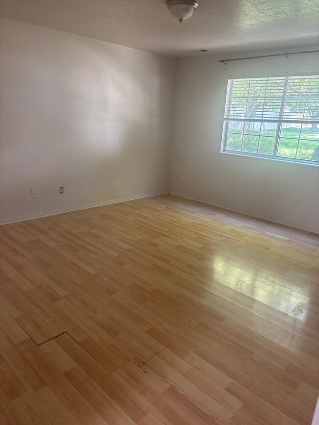 Foto del edificio - 930 E 1250 S