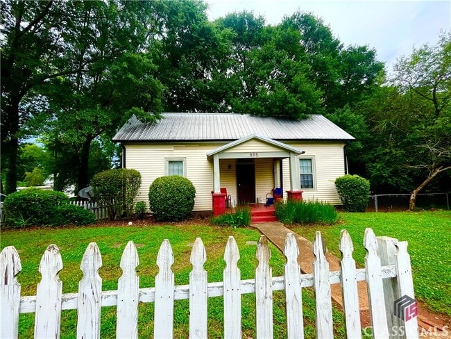 Building Photo - 895 Oconee St