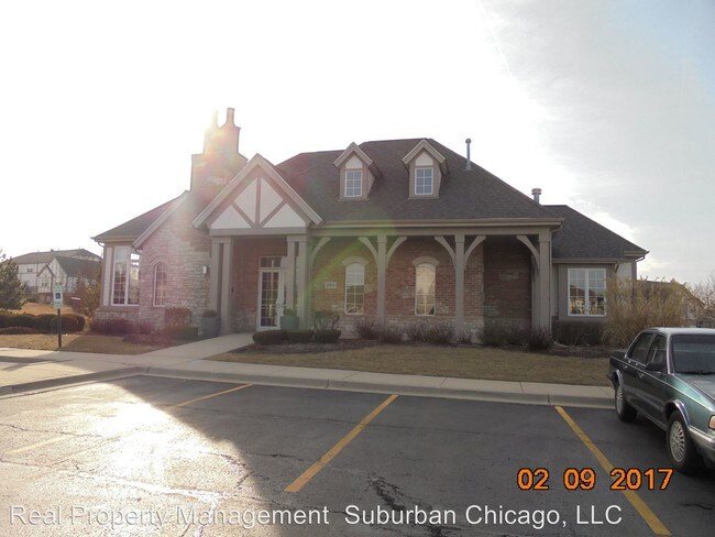 Building Photo - 2 br, 2 bath House - 890 June Terrace #220