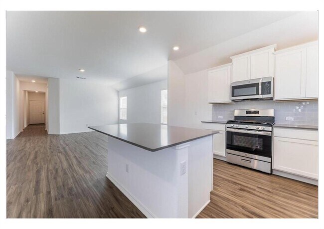 Building Photo - 381 Jack Ryan