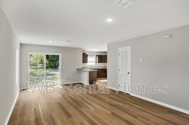 Foto del edificio - 1372 Prince St