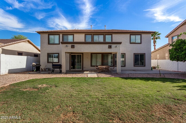 Building Photo - 15028 W Minnezona Ave