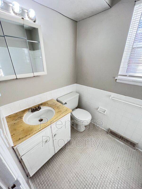 Foto del edificio - 8612 Countryshire Ln