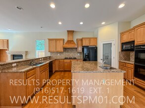Building Photo - 2230 Bonney Ct