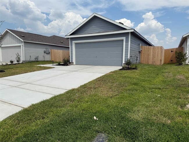 Building Photo - 12418 Mountain Daisy Rd