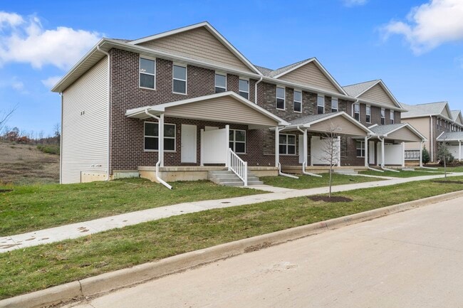 Foto del edificio - Cedar River Bluffs Townhomes