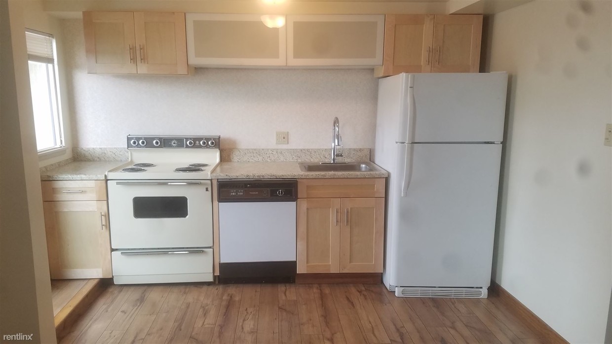 Primary Photo - 749 S Millvale Ave