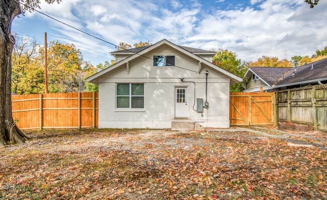 Photo - 1825 Young Ave House