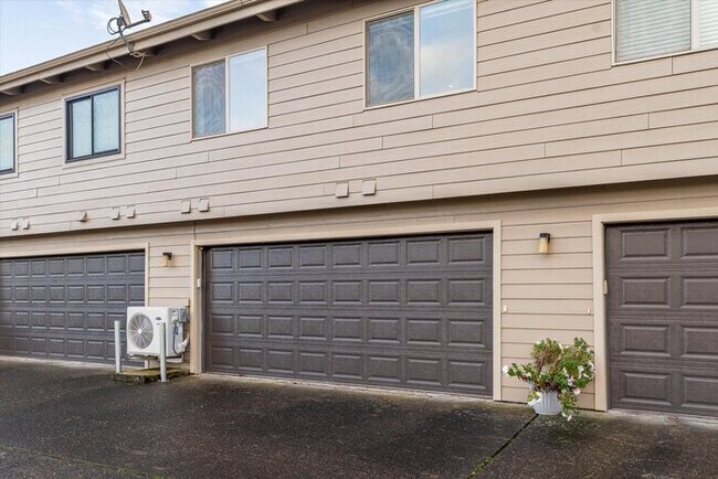 Foto del edificio - RIVERFRONT CONDO IN LONGVIEW