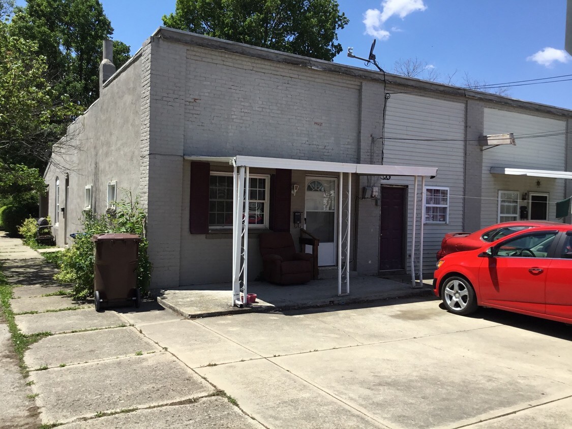 Primary Photo - 222 S 3rd St