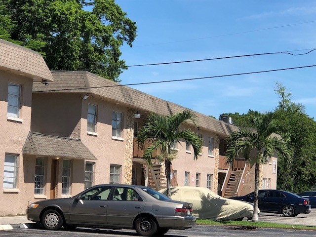 Building Photo - Residences at Grand