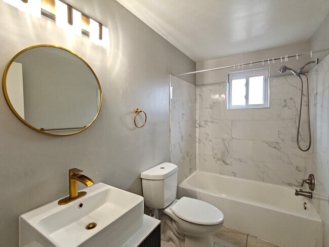 Foto del edificio - 308 Main St