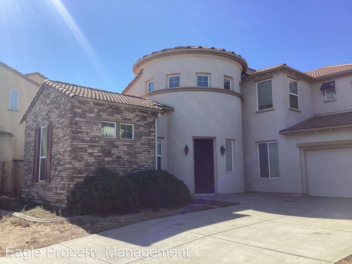 Primary Photo - 5 br, 3 bath House - 10184 Porto Moniz Way