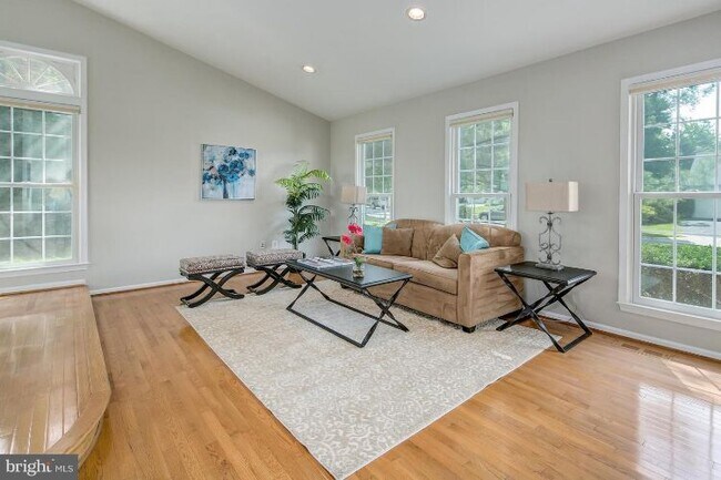 Foto del edificio - 26 Lily Pond Ct