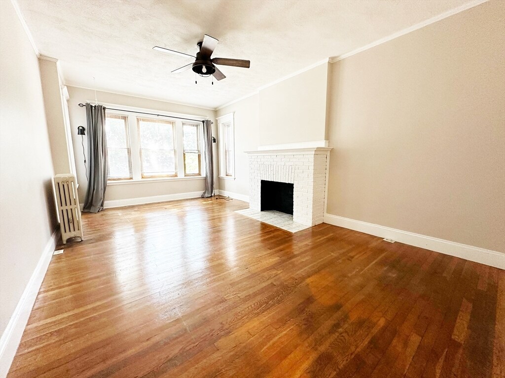 Primary Photo - 1263 Commonwealth Ave