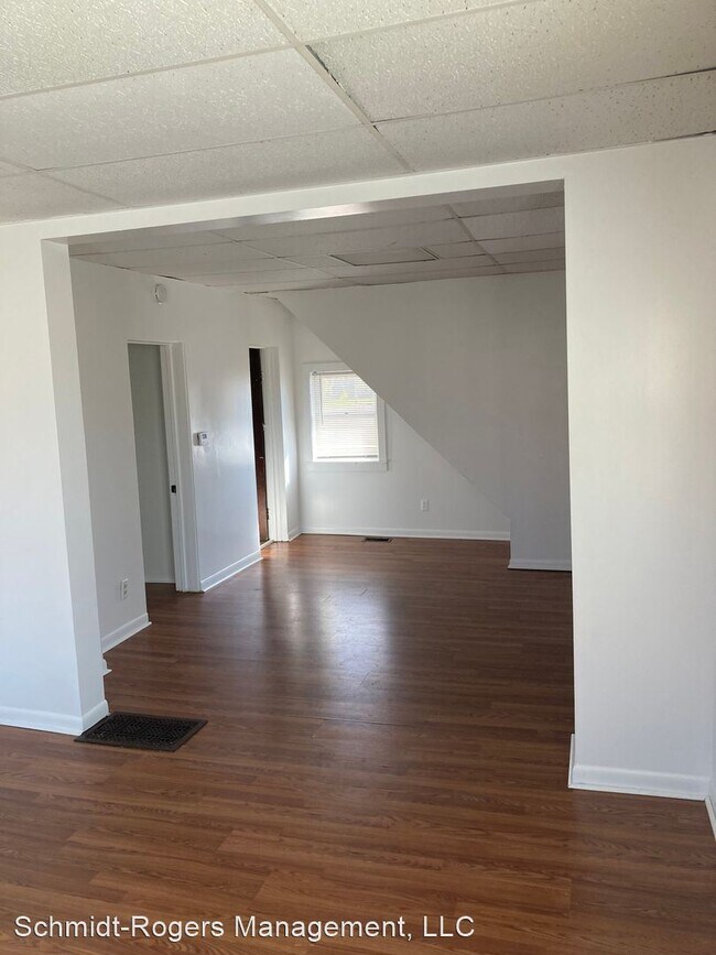 Foto del edificio - 3 br, 1 bath House - 114 E River Street #1