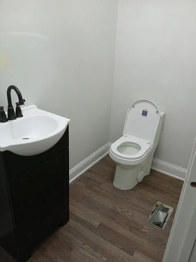 Foto principal - 8634 S Prairie Ave