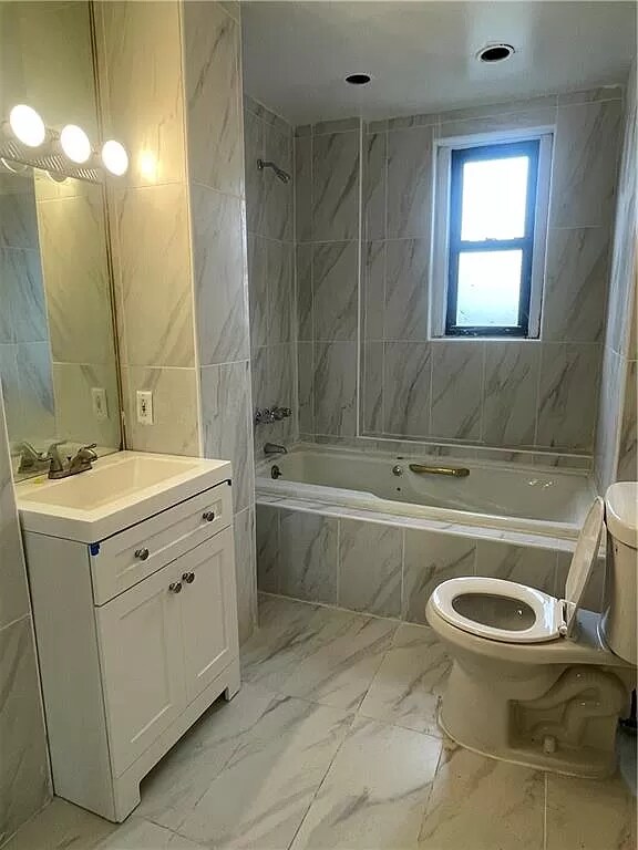 Foto principal - 1625 E 13th St