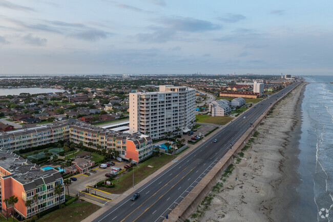 Aerial Photo - The Breakers Condominium