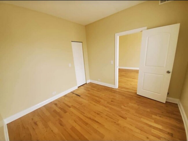 Foto del edificio - 6507 S Ingleside Ave