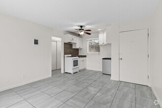 Building Photo - 4533 Pickford St
