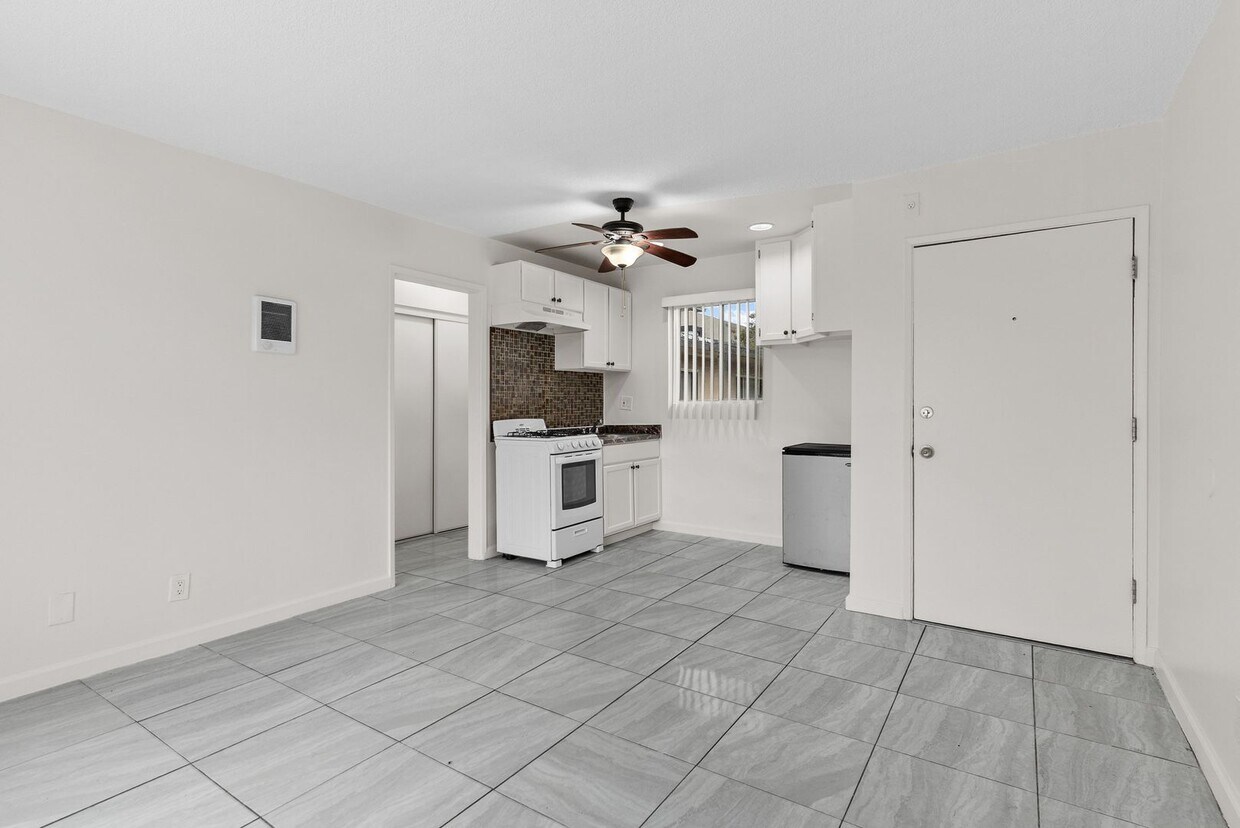 Building Photo - 4533 Pickford Street