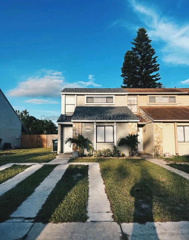 Photo - 2709 Hunt Club Lane