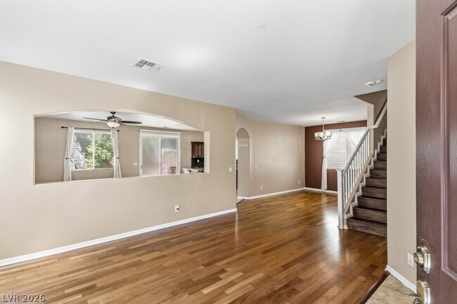 Foto del edificio - 527 Newberry Springs Dr
