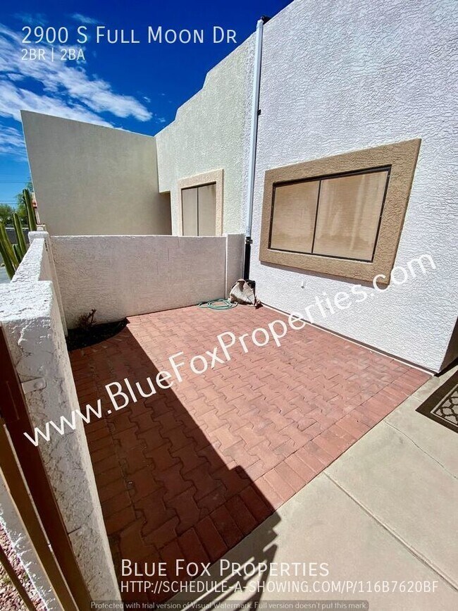 Building Photo - 2900 S Full Moon Dr
