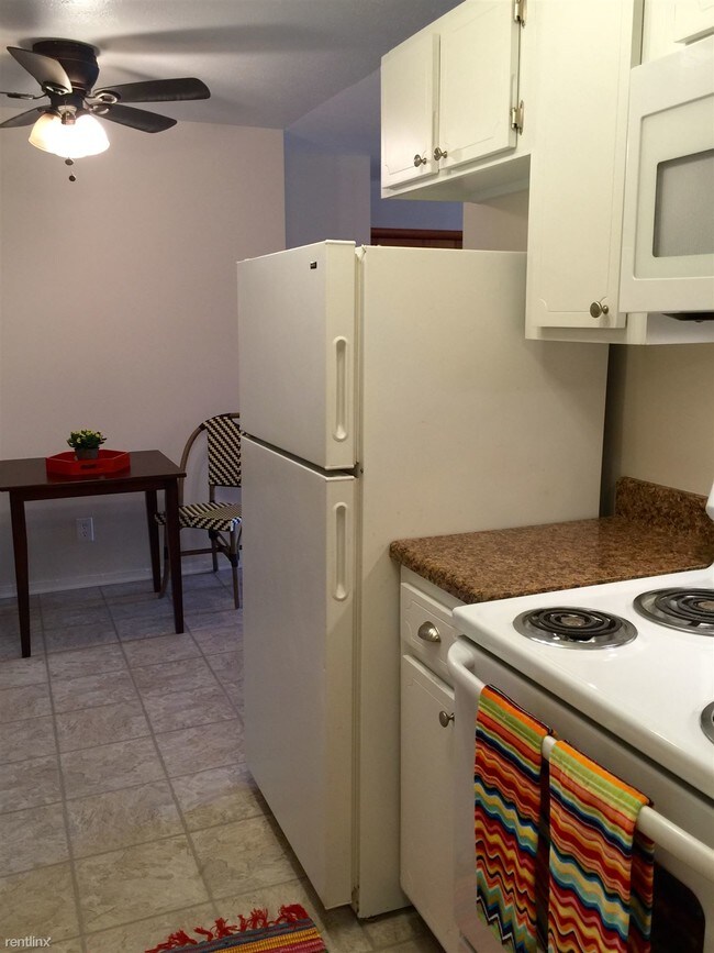 Foto del edificio - 4396 W 202nd St