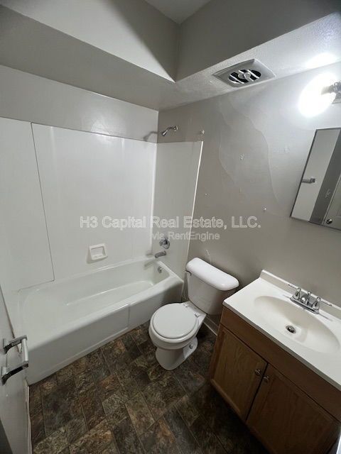 Foto del edificio - 121 St Louis Rd