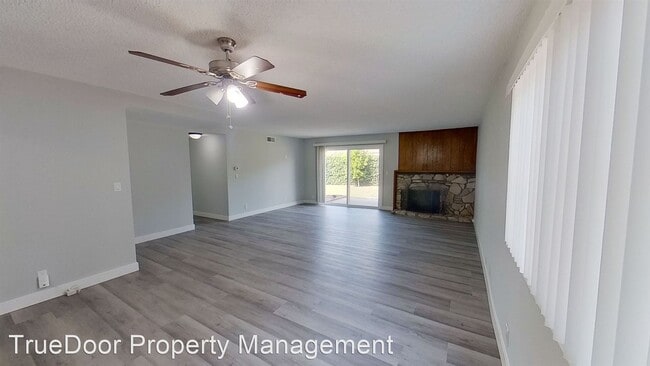 Building Photo - 4 br, 2 bath House - 6141 Trinette Ave