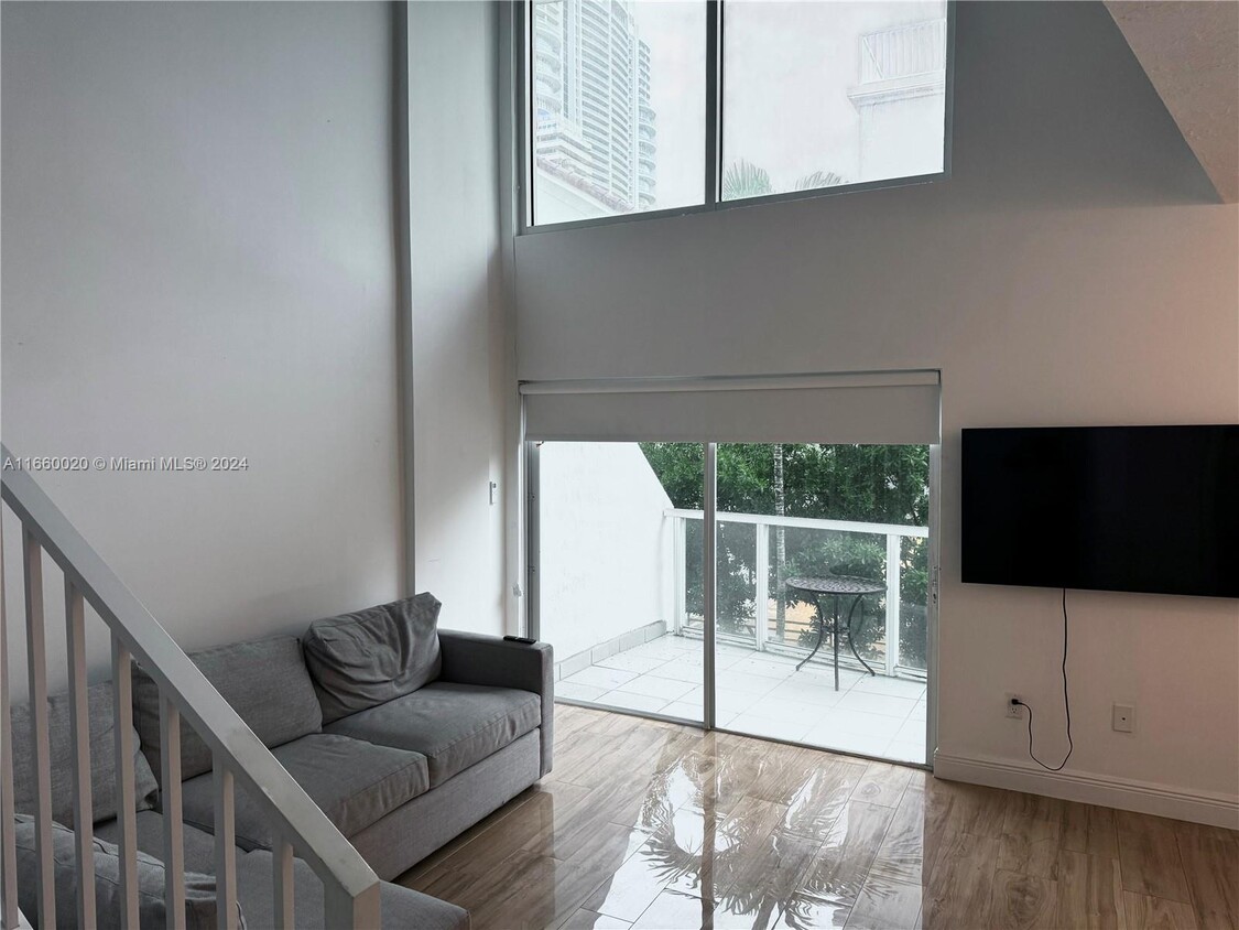 Foto principal - 1528 Brickell Ave