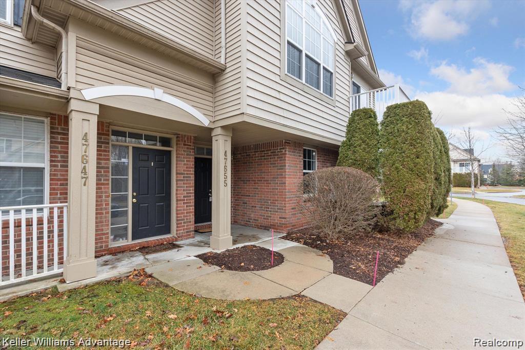 Foto principal - 47655 Pembroke Dr